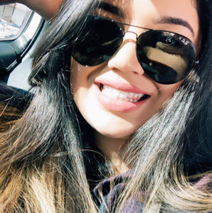 Meet your Posher, Lily